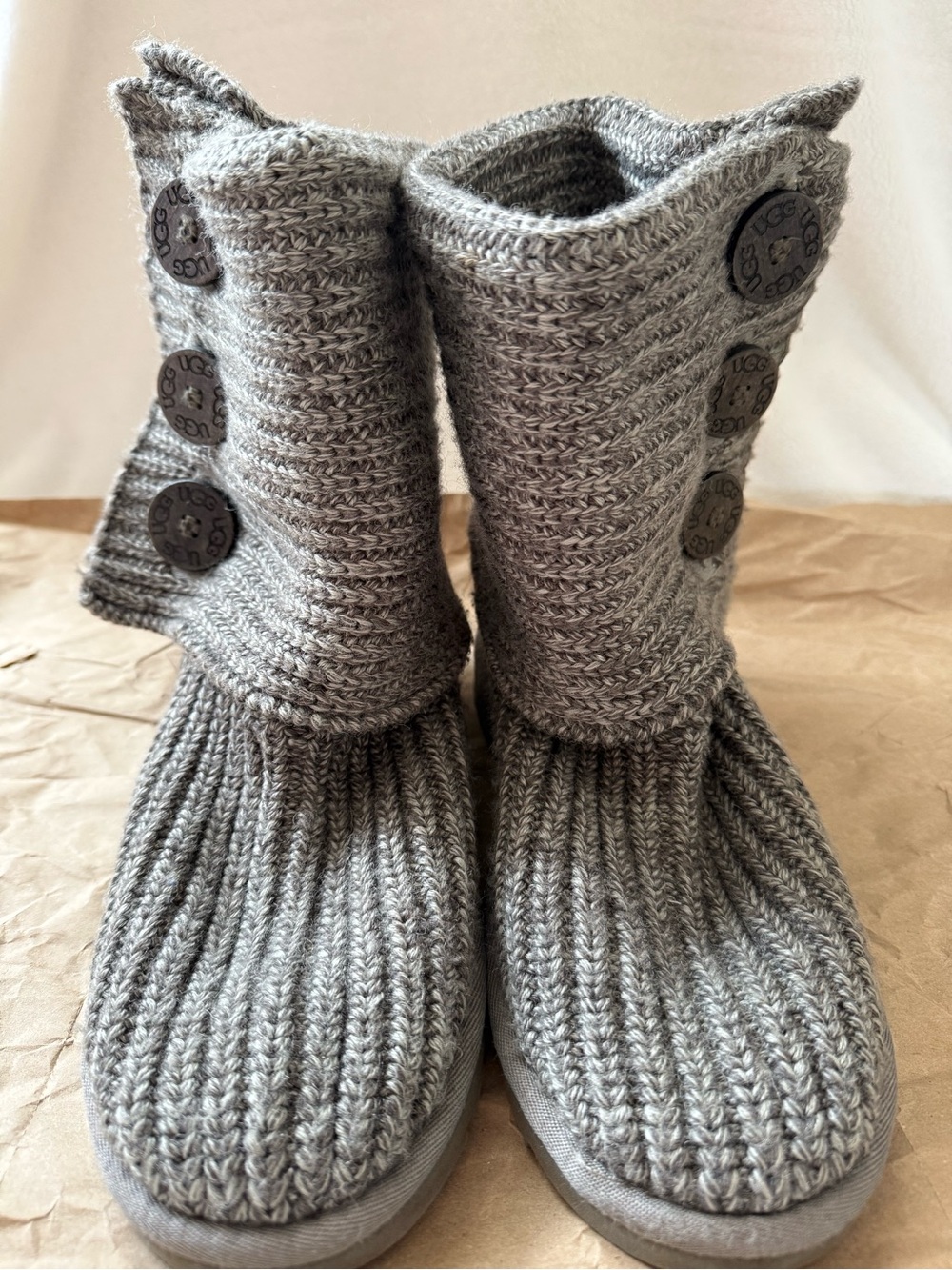 UGG Women's Grey Classic Caddy Knit Button Boot size 6